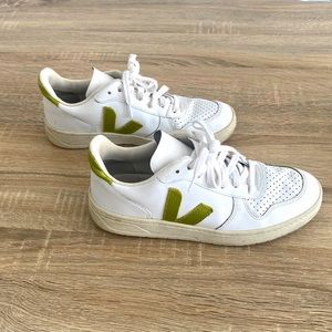 Veja Sneakers